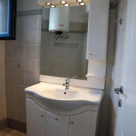 Zoe With Seaview Near Golden Хриси-Акти