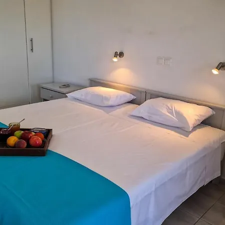 Zoe With Seaview Near Golden Holiday home Chrisi Akti (Paros)