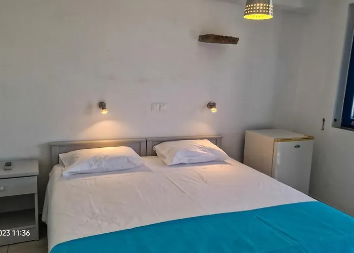 Zoe With Seaview Near Golden